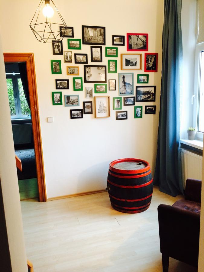 Historical Beer Apartment Братислава Екстер'єр фото