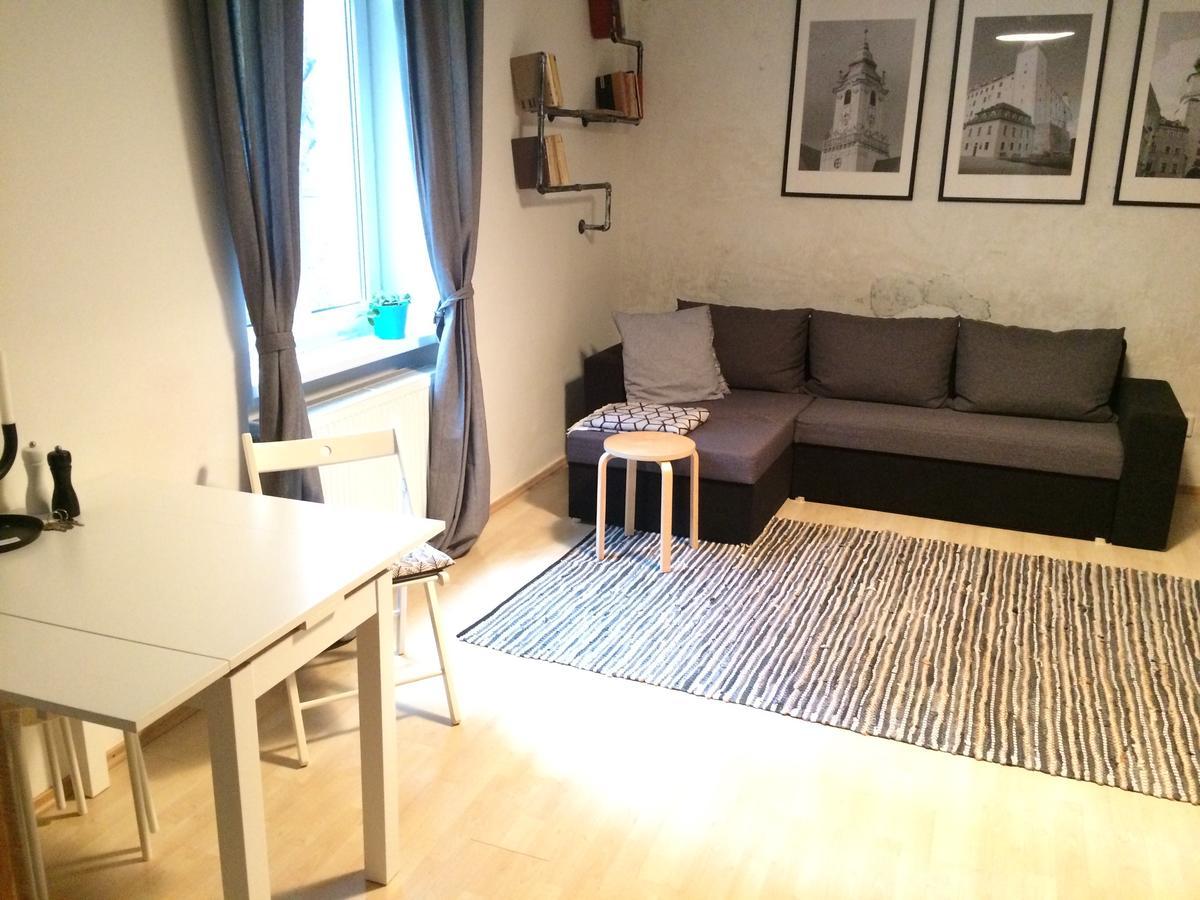Historical Beer Apartment Братислава Екстер'єр фото
